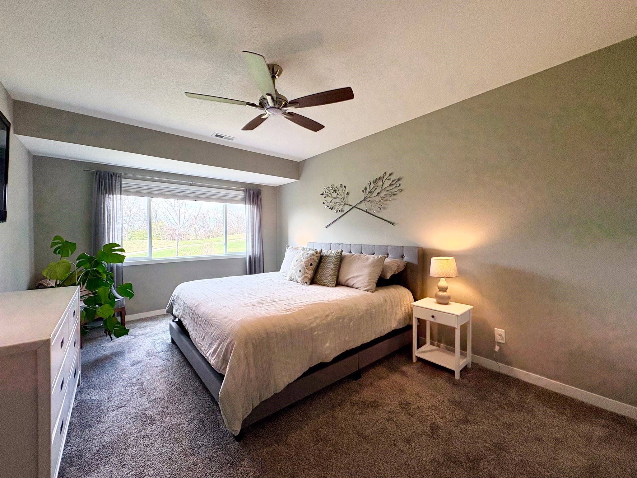 9401 Bellflower Lane