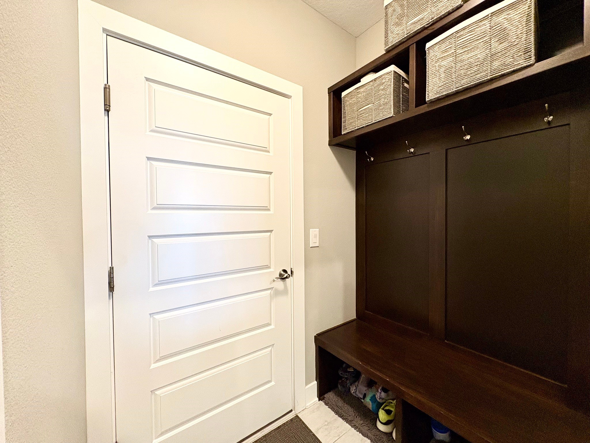 9401 Bellflower Lane