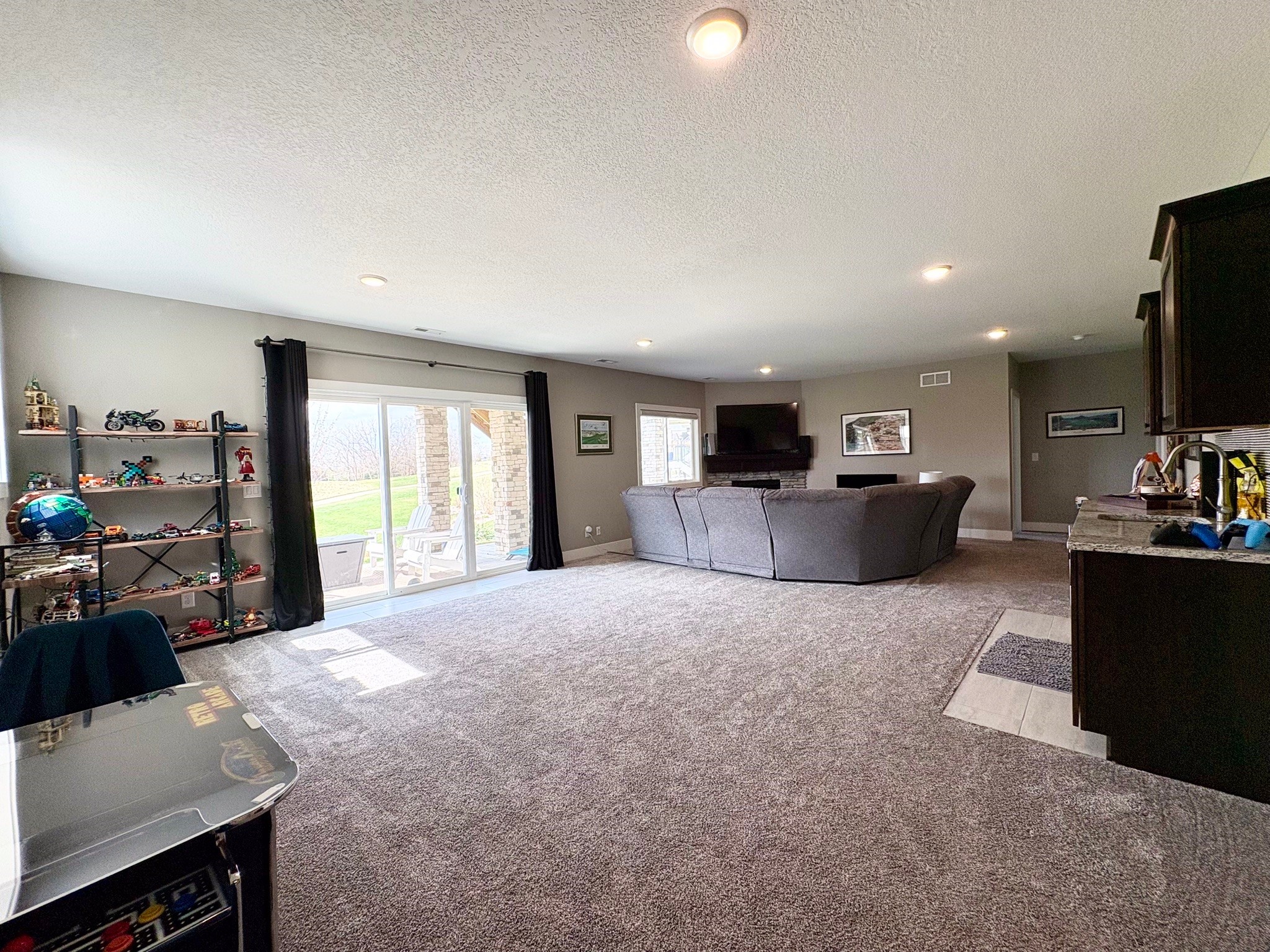 9401 Bellflower Lane