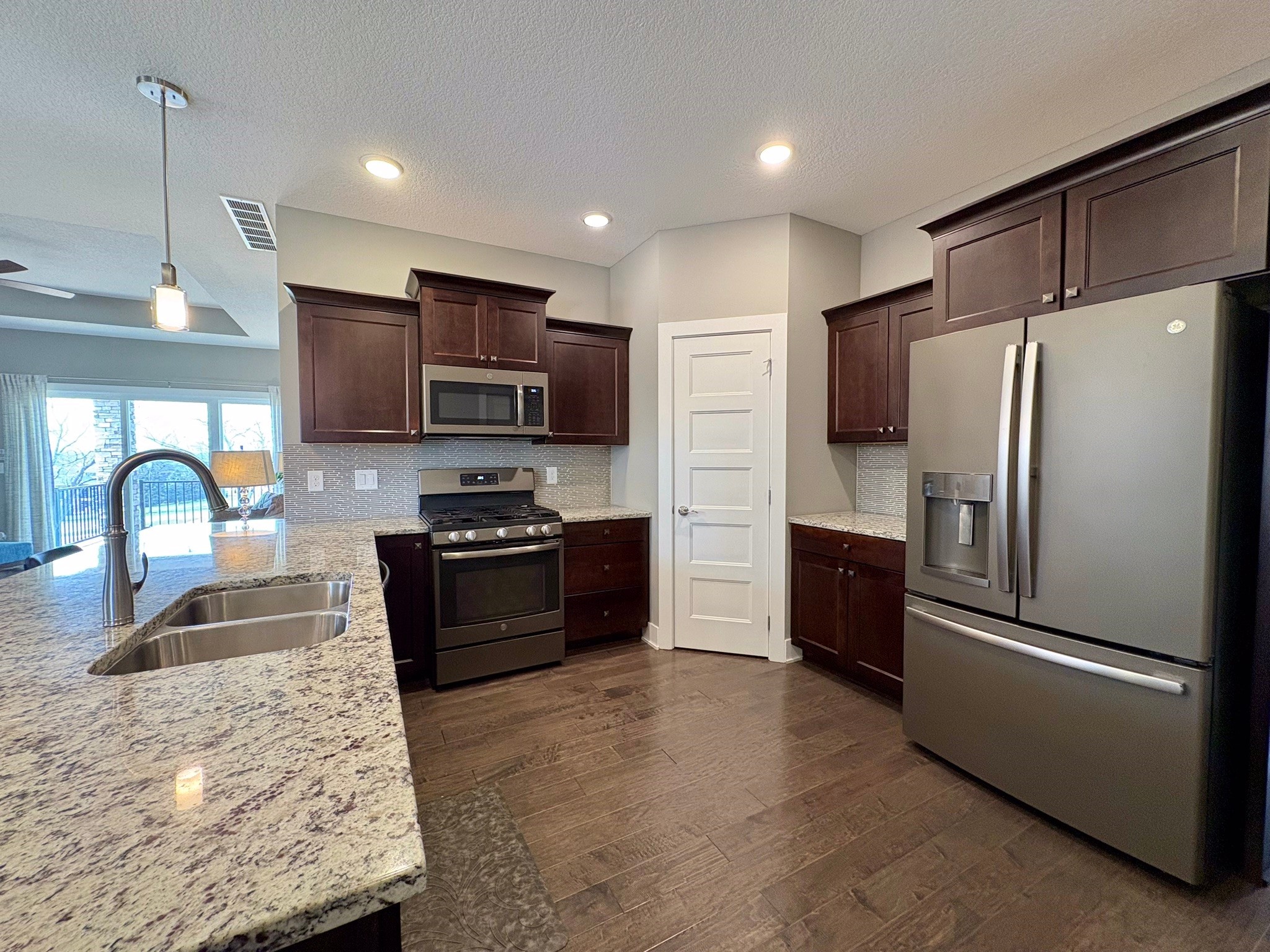 9401 Bellflower Lane