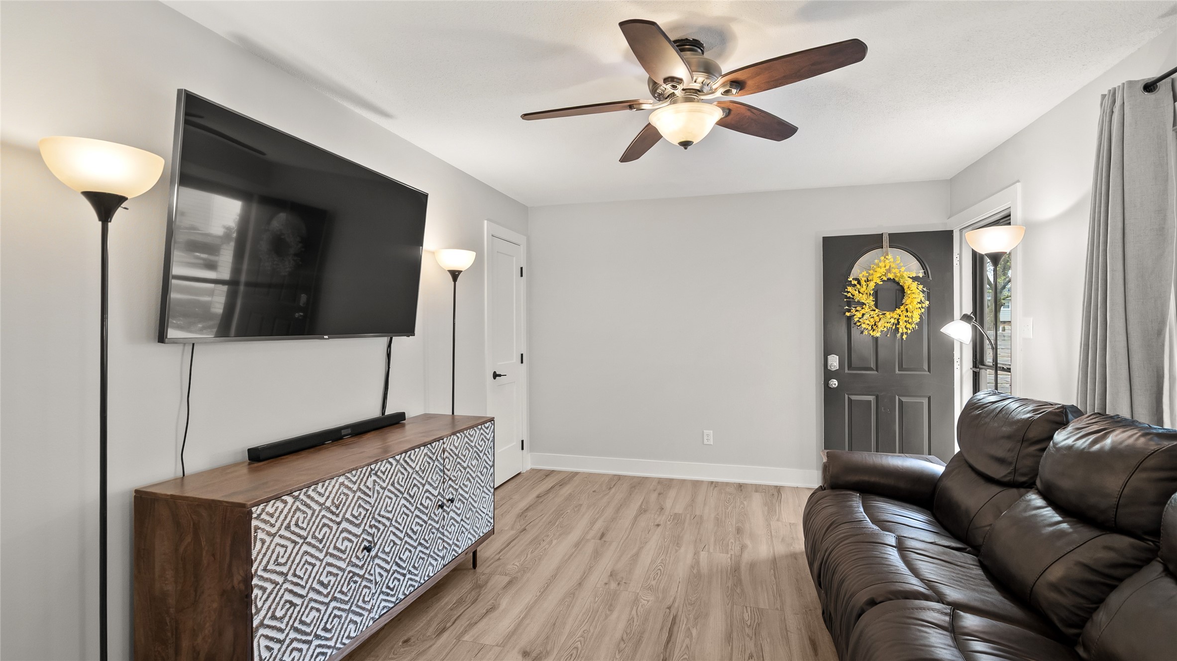 317 NW Morningside Drive