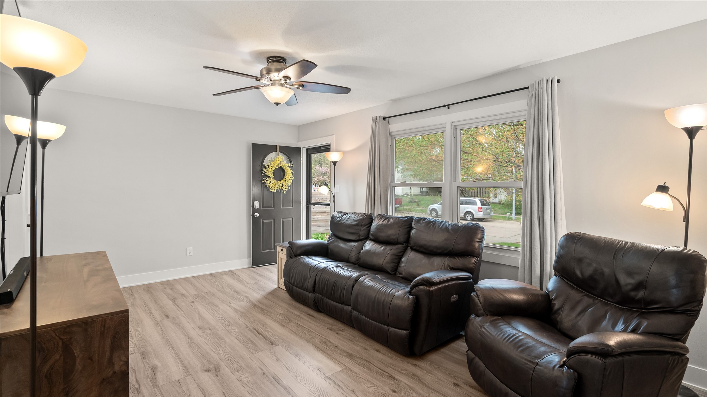 317 NW Morningside Drive