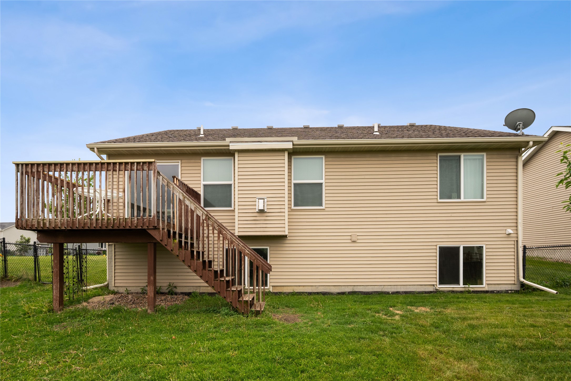 725 SE Pleasant View Drive