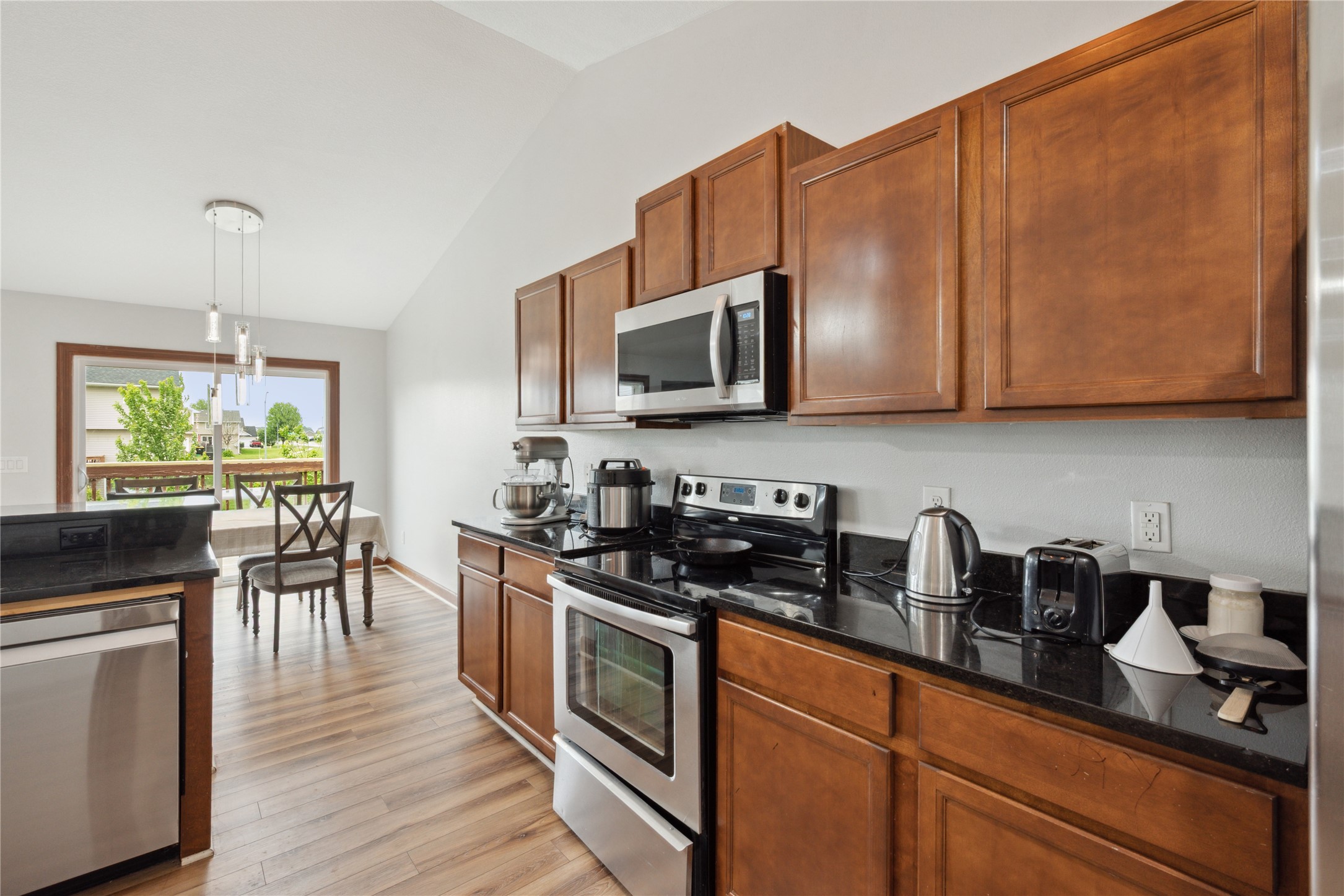 725 SE Pleasant View Drive