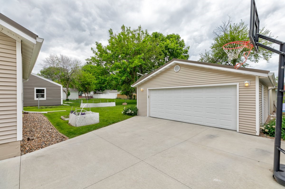 7103 Oliver Smith Drive