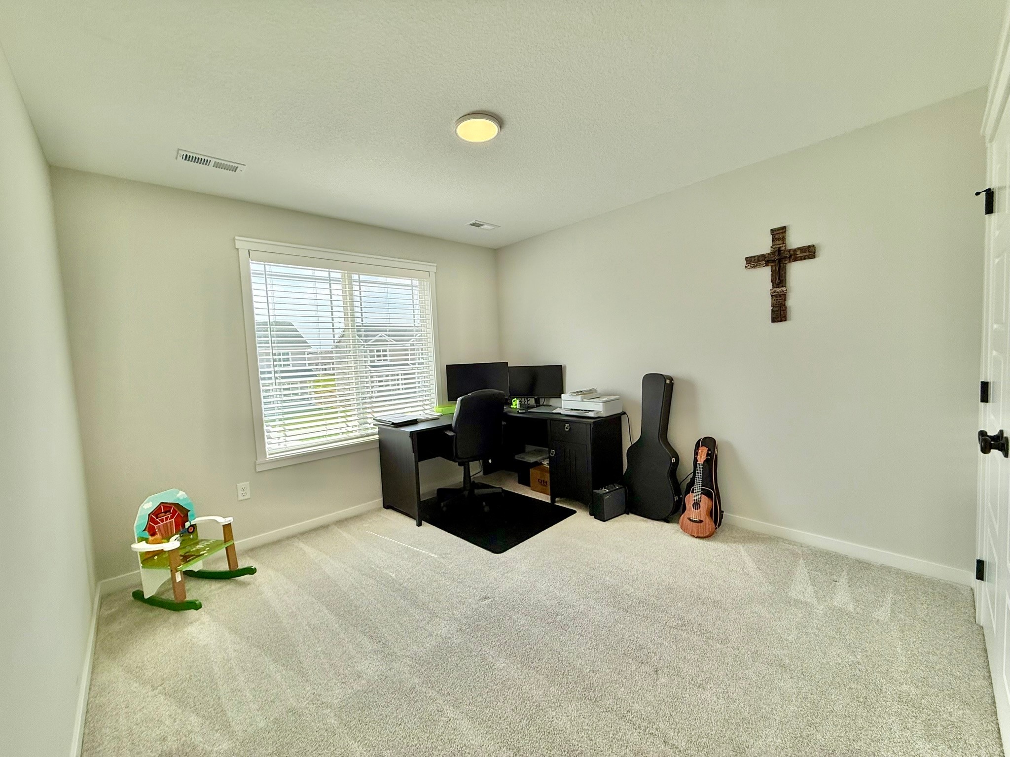 201 Creekside Drive SW