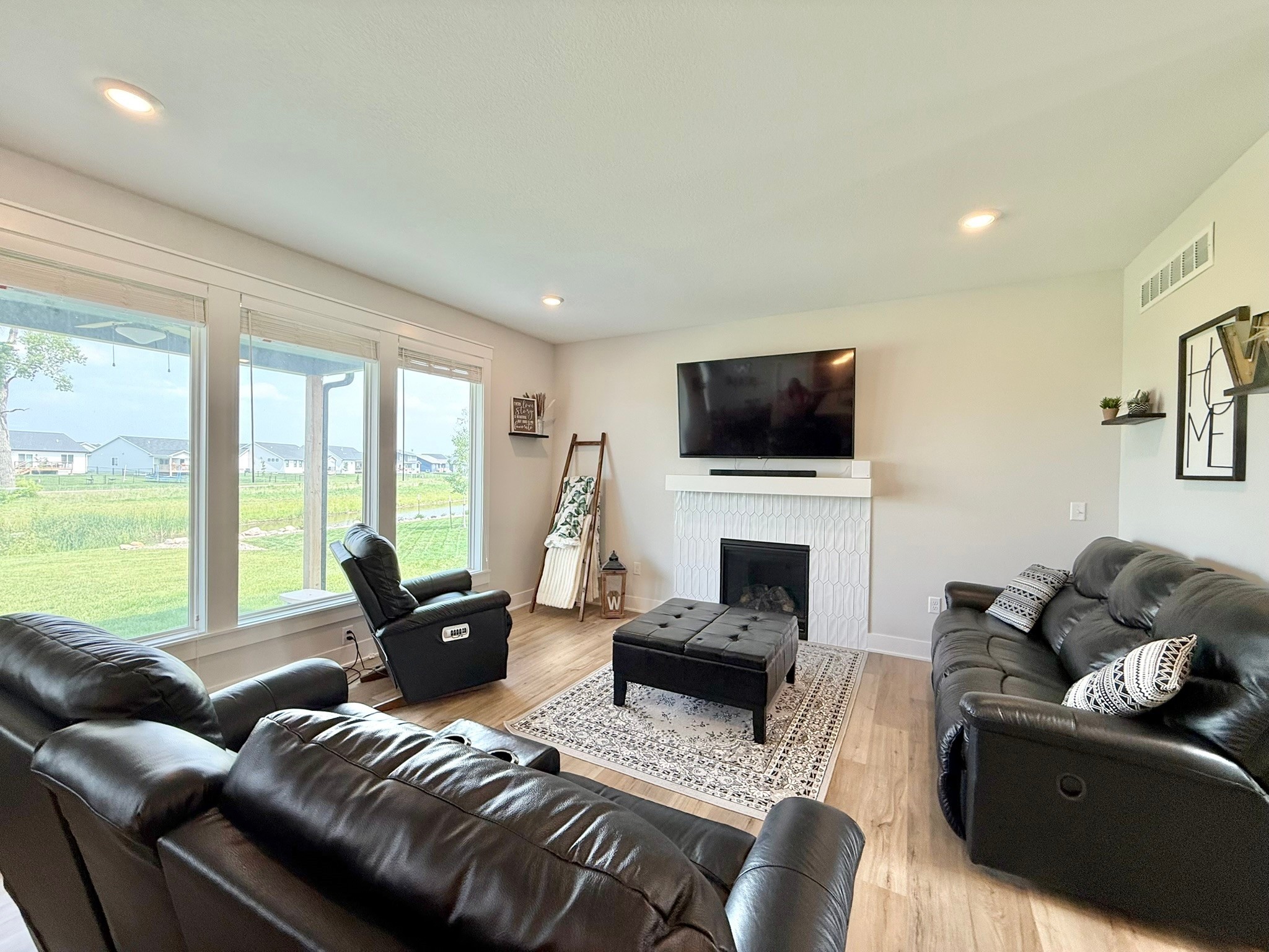 201 Creekside Drive SW