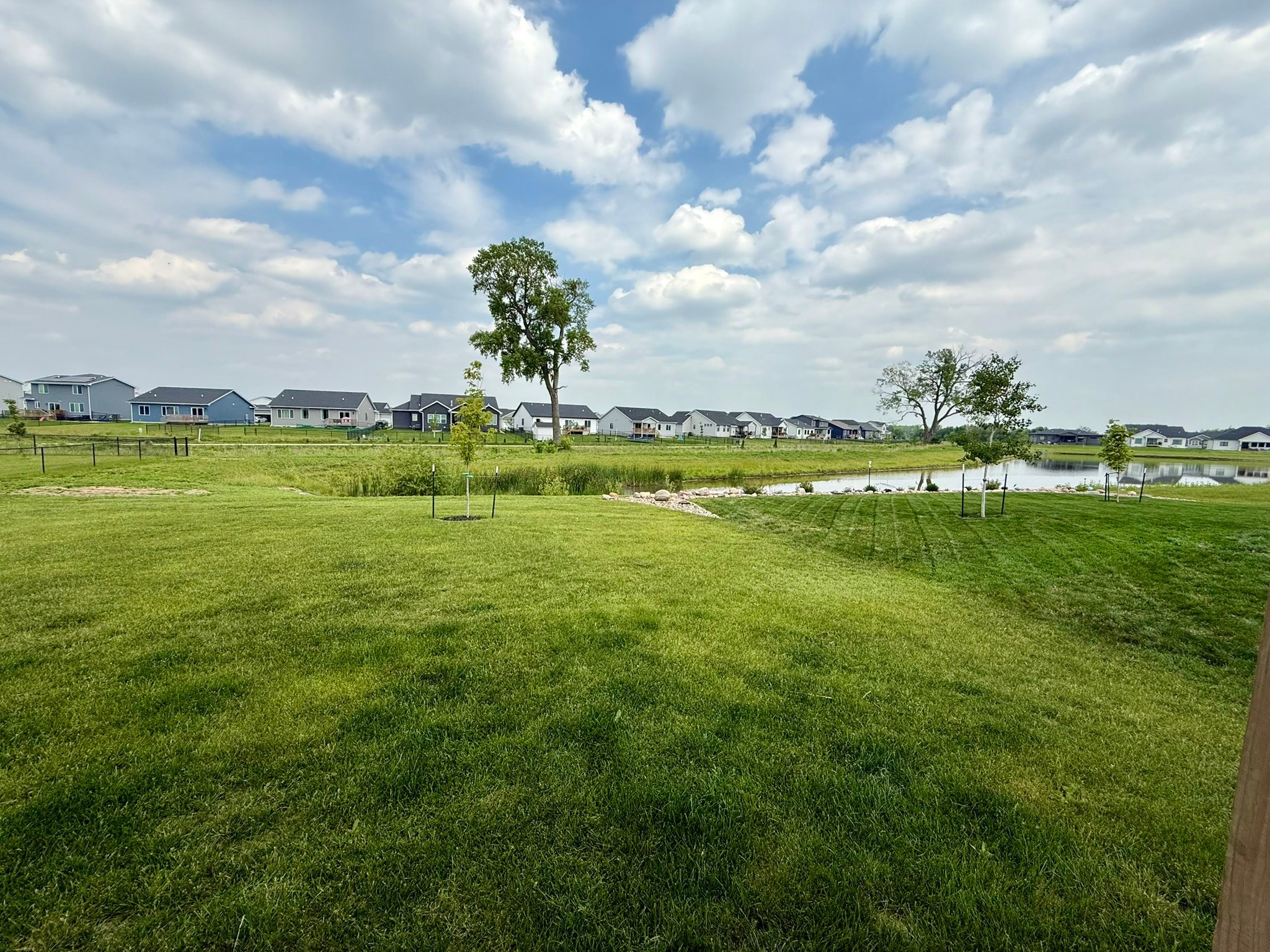 201 Creekside Drive SW