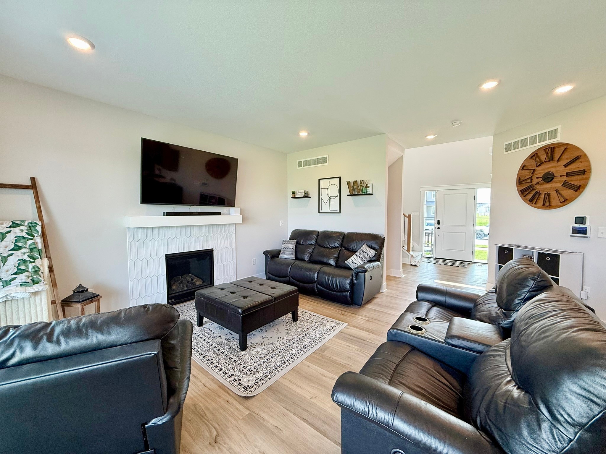 201 Creekside Drive SW