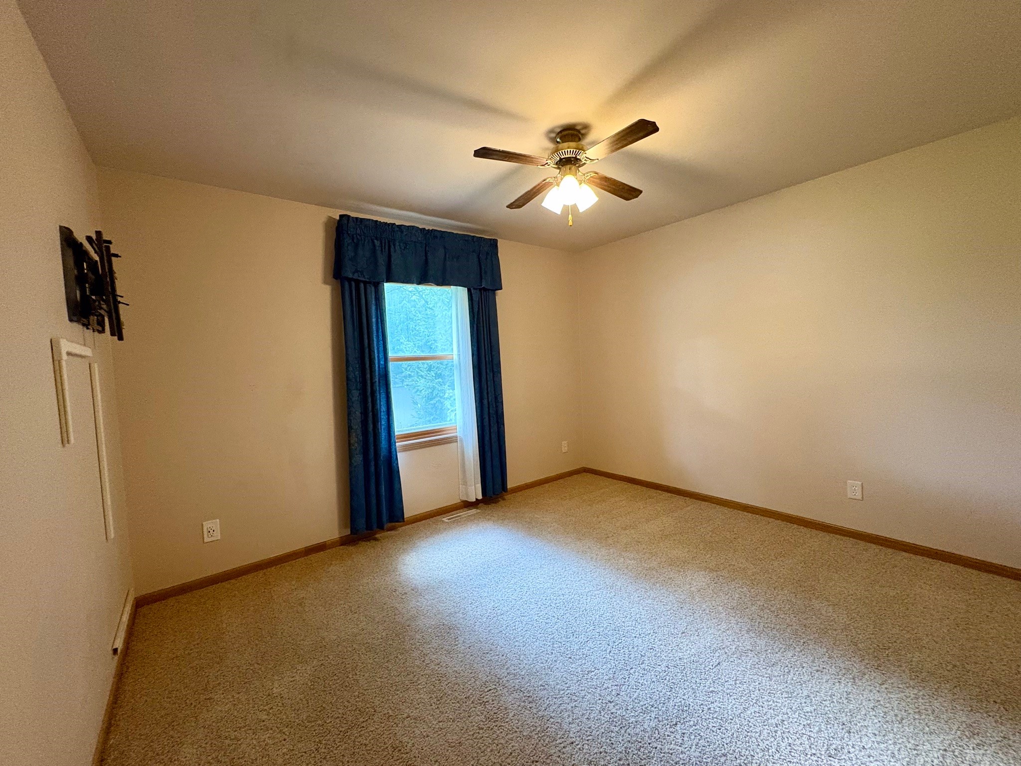 2270 NW 58th Avenue