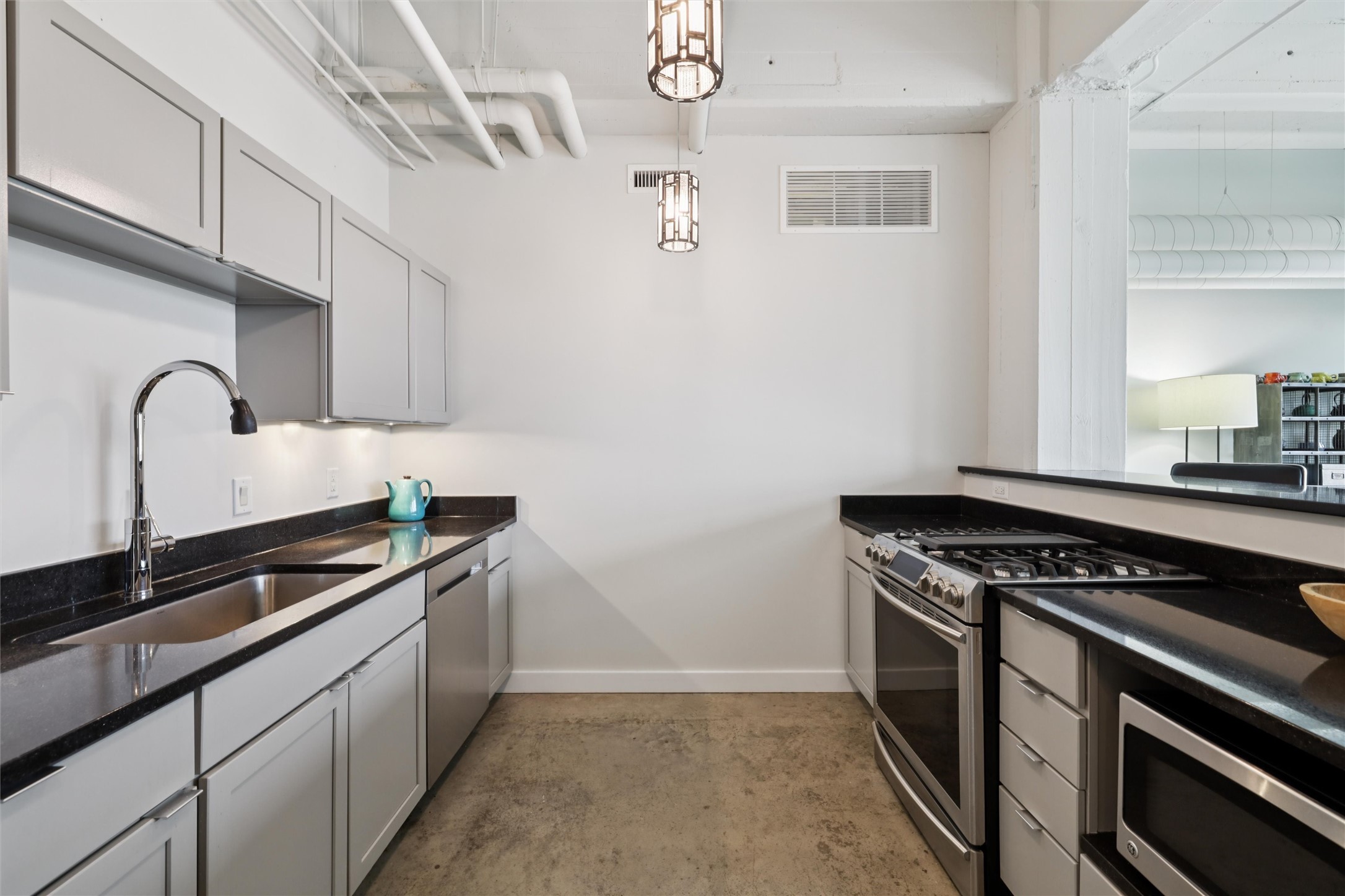 120 SW 5th Street 503