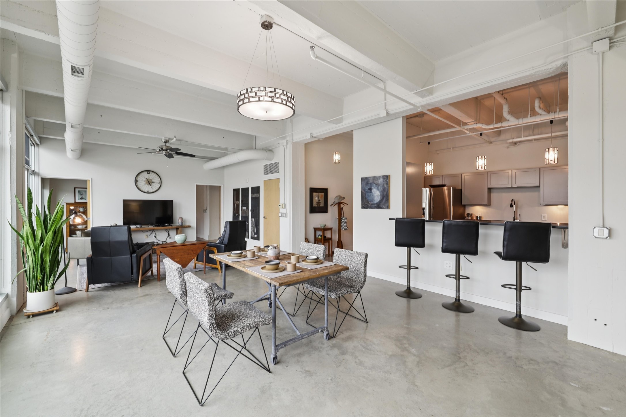 120 SW 5th Street 503