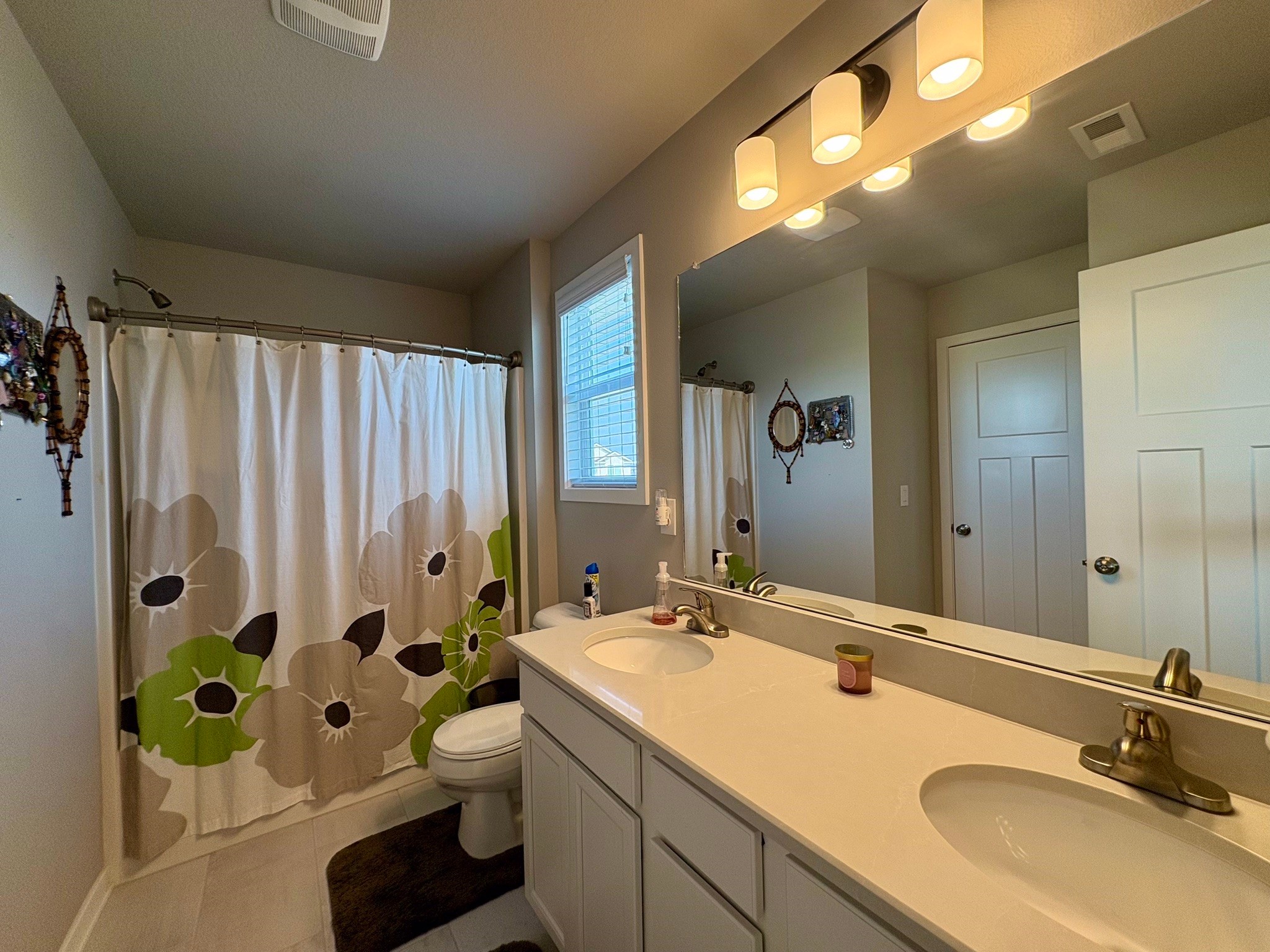 2419 NW Applewood Street