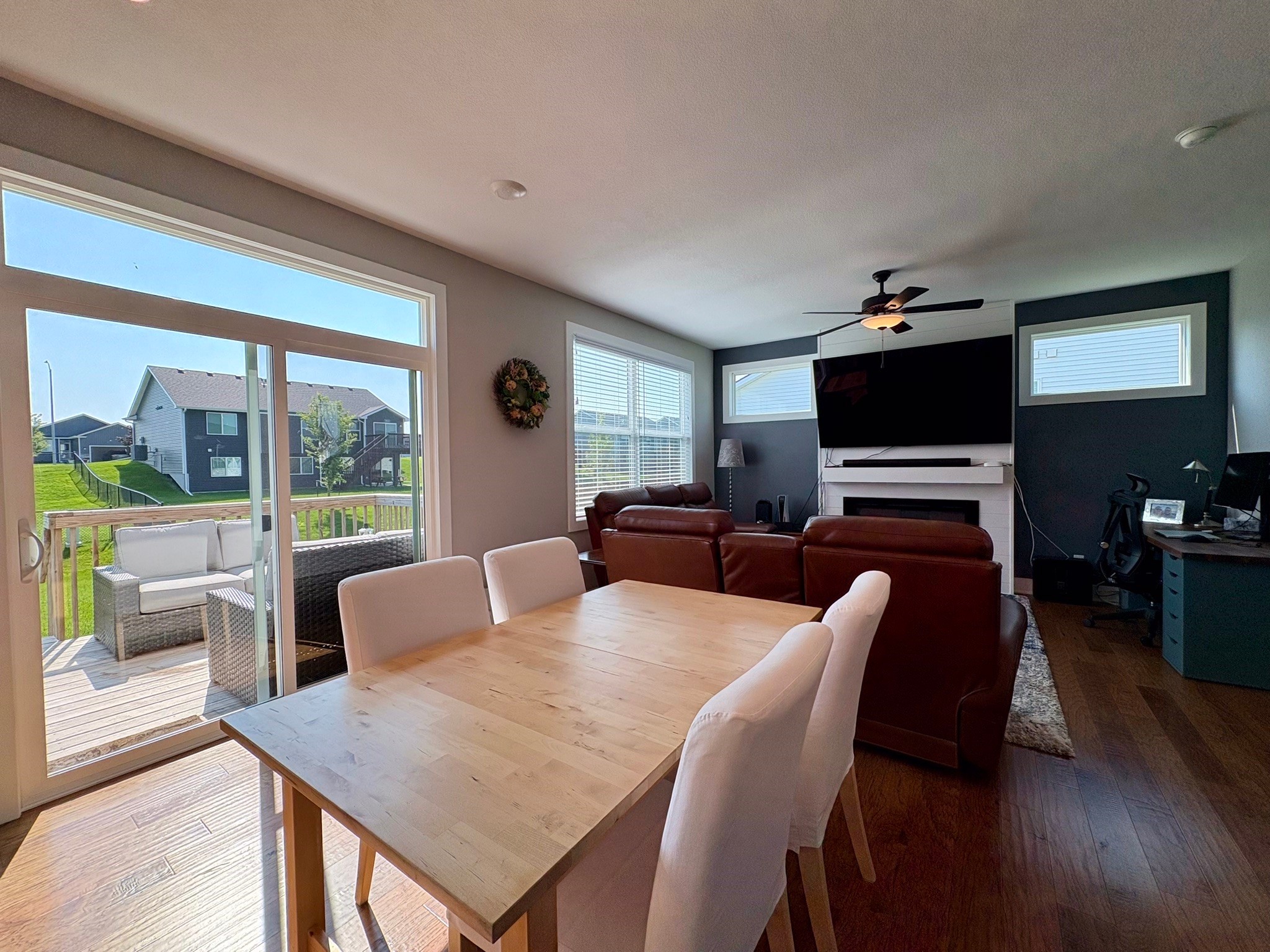 2419 NW Applewood Street