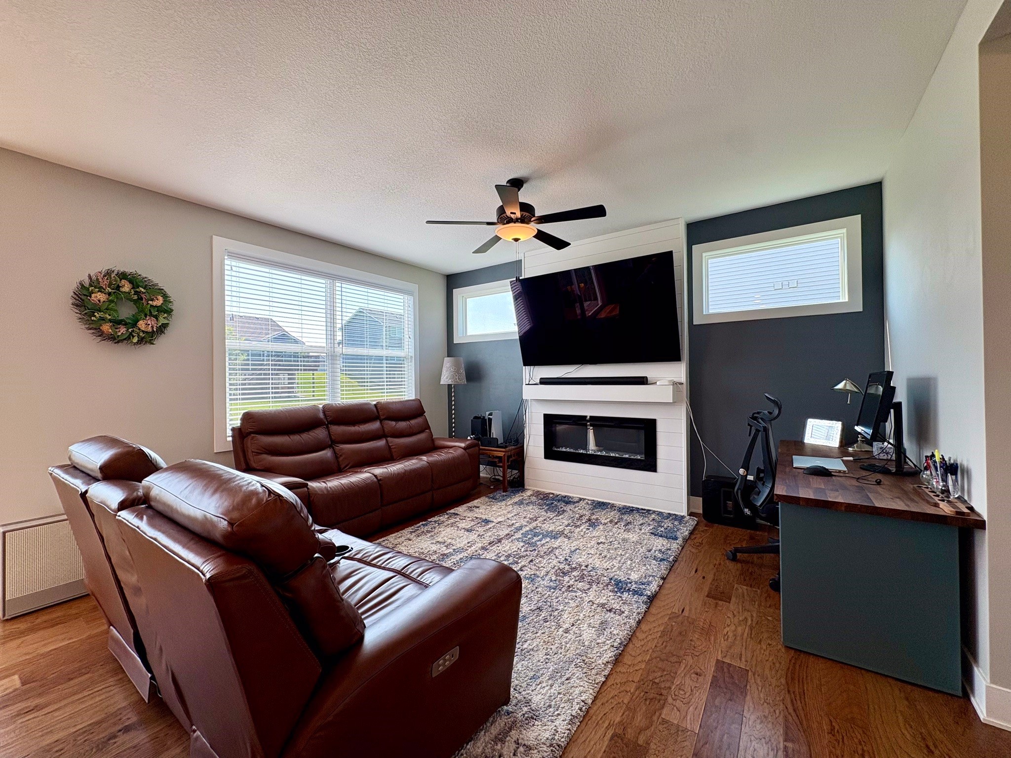 2419 NW Applewood Street