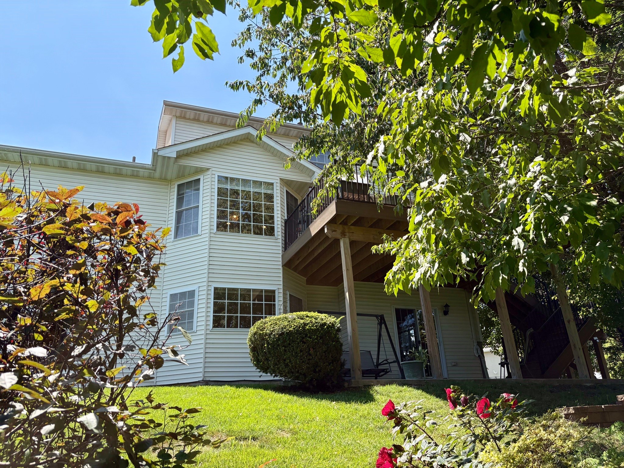 6701 Three Lakes Parkway