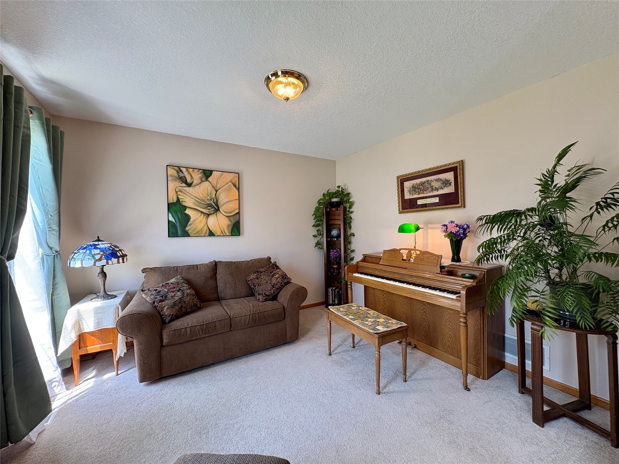 6701 Three Lakes Parkway