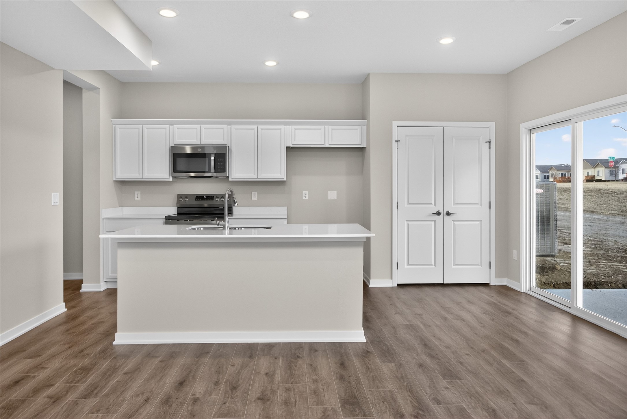 9124 Robinson Drive