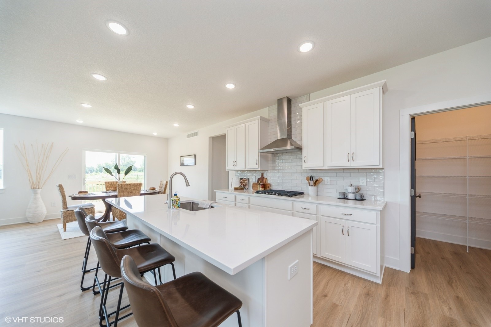 10022 NW 68th Avenue