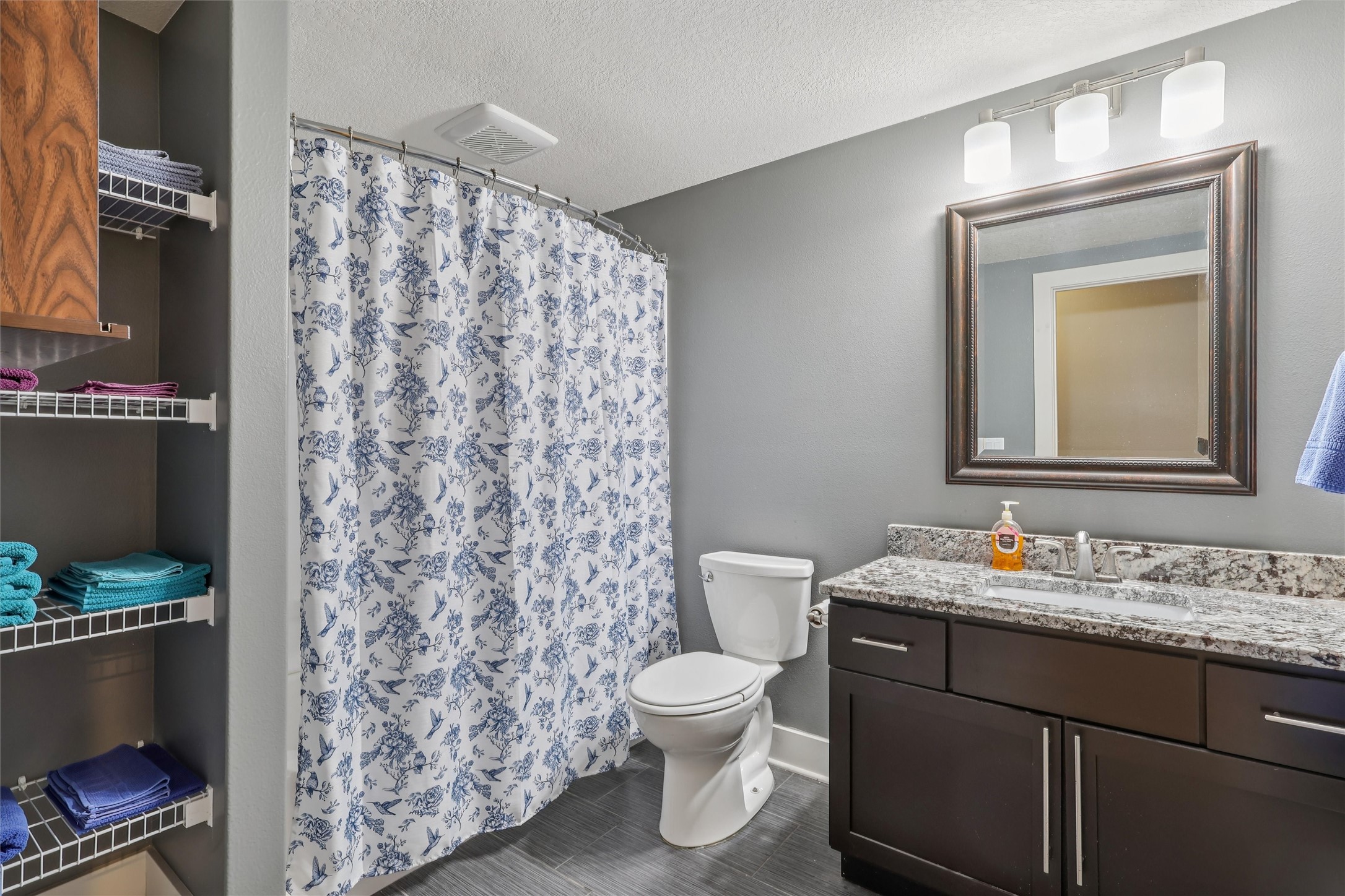 8202 Sky View Circle