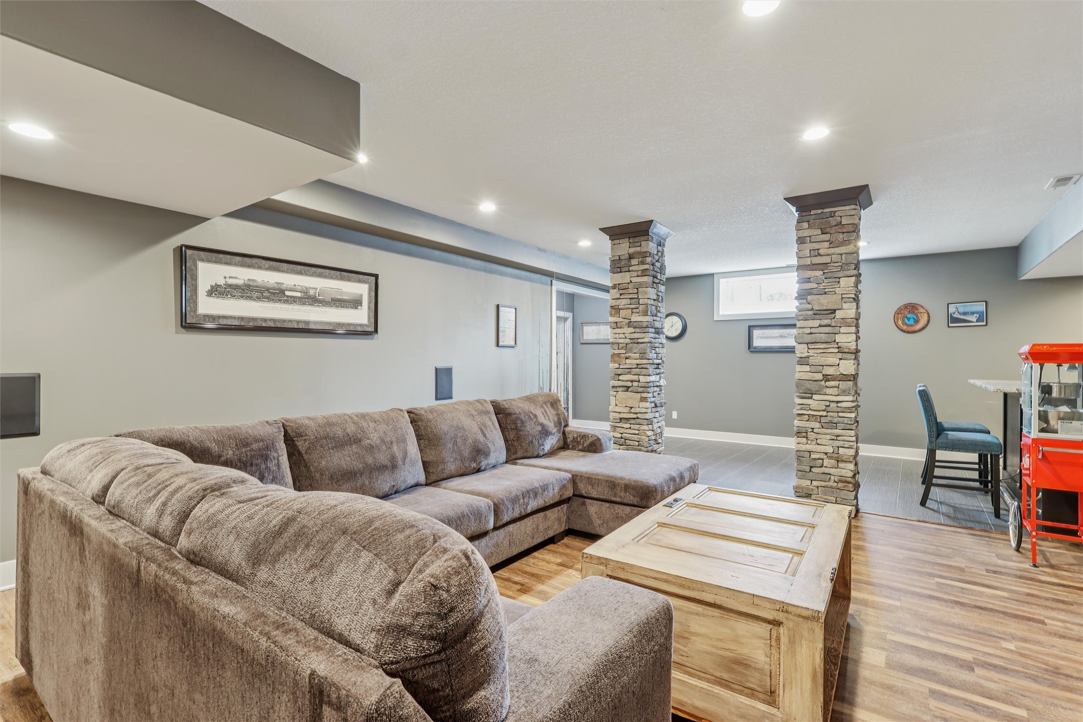 8202 Sky View Circle