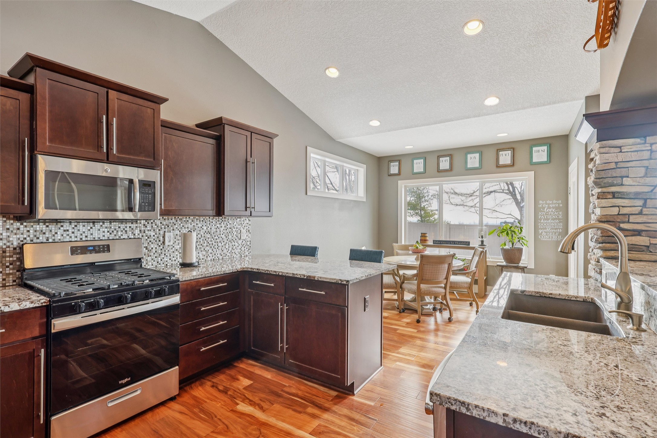 8202 Sky View Circle