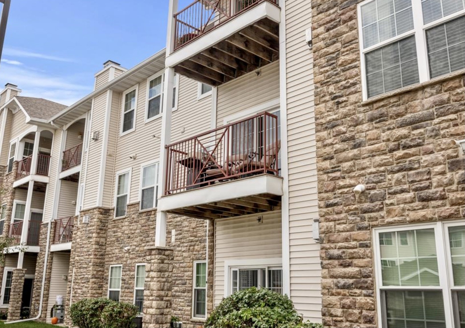 1329 SE University Avenue 206