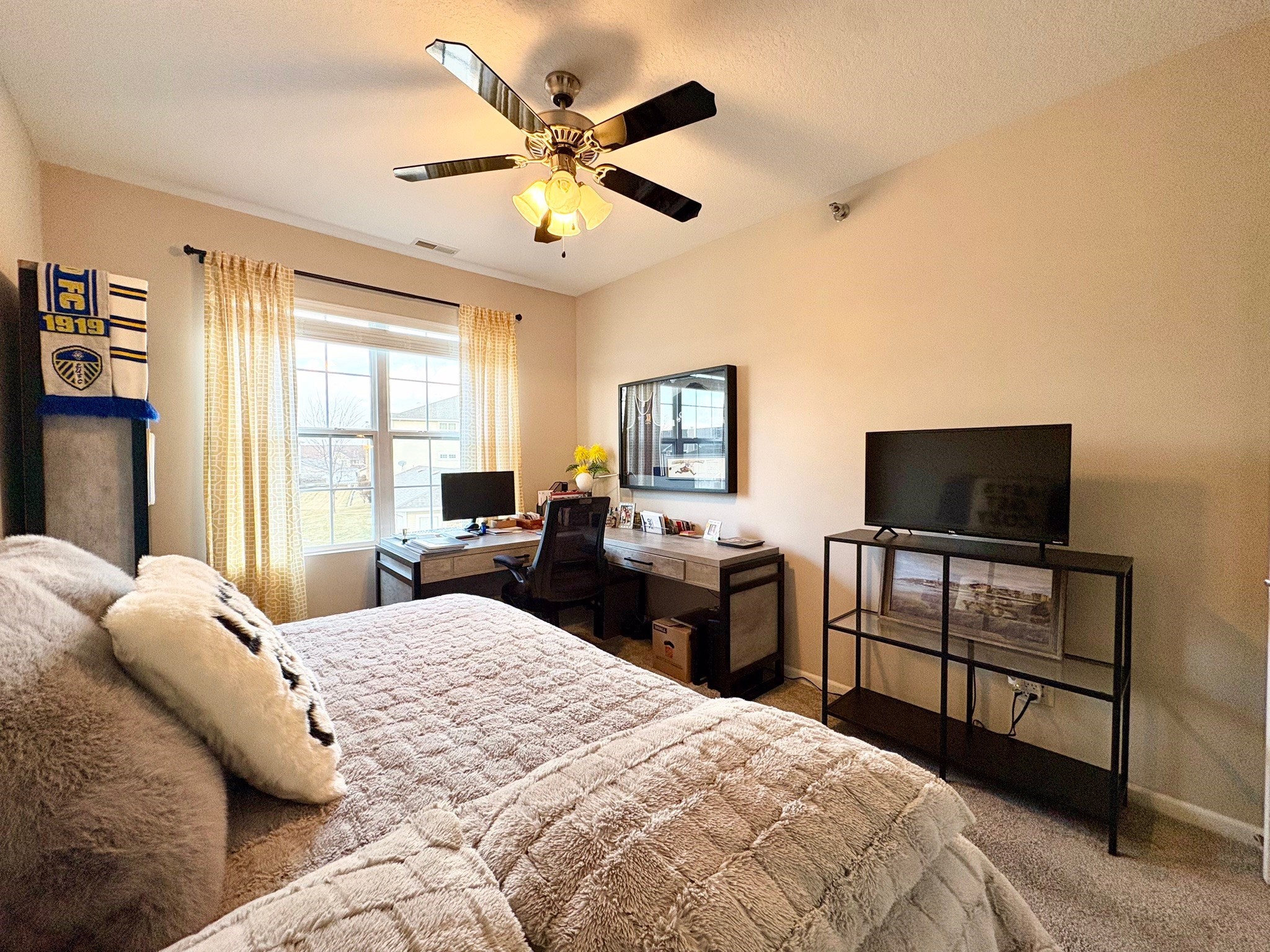 1329 SE University Avenue 206