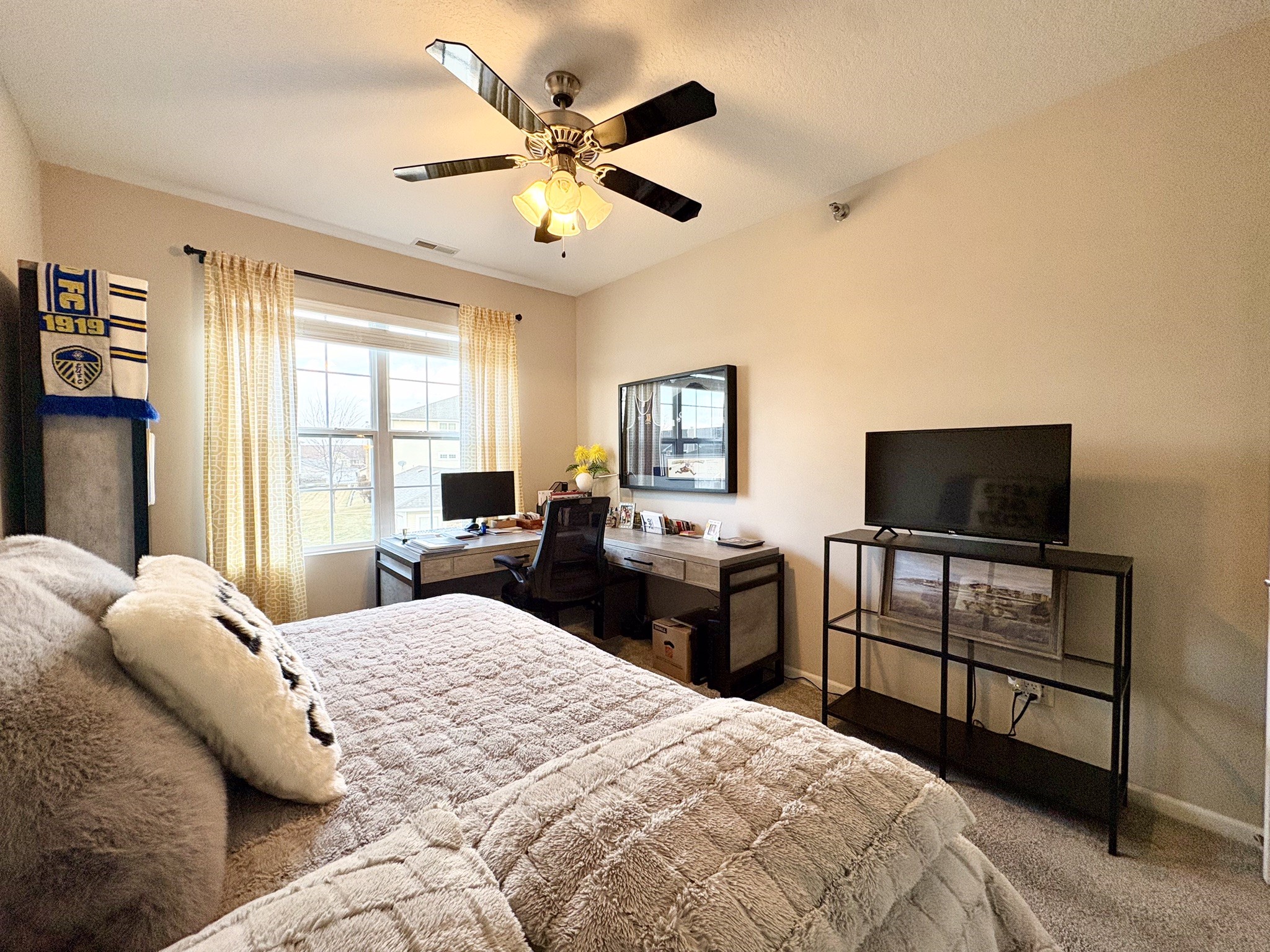 1329 SE University Avenue 206