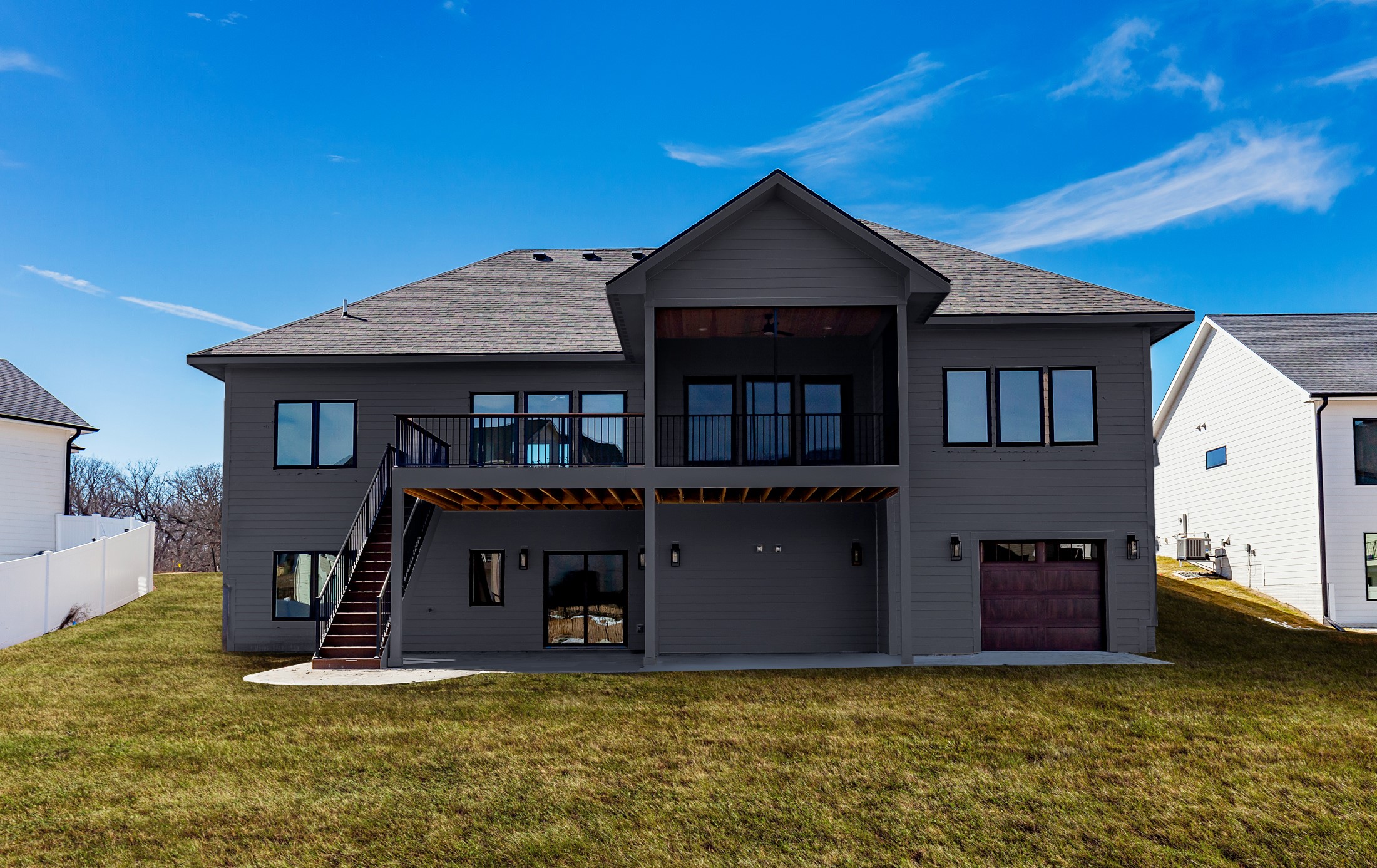 795 Canterbury Circle