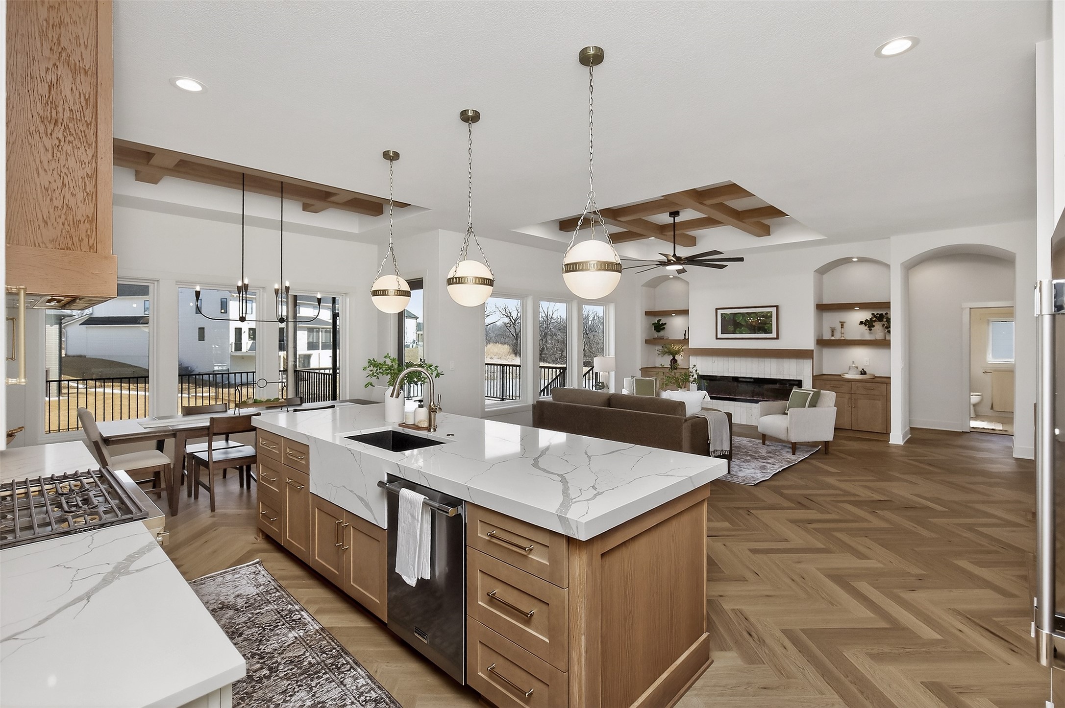 795 Canterbury Circle