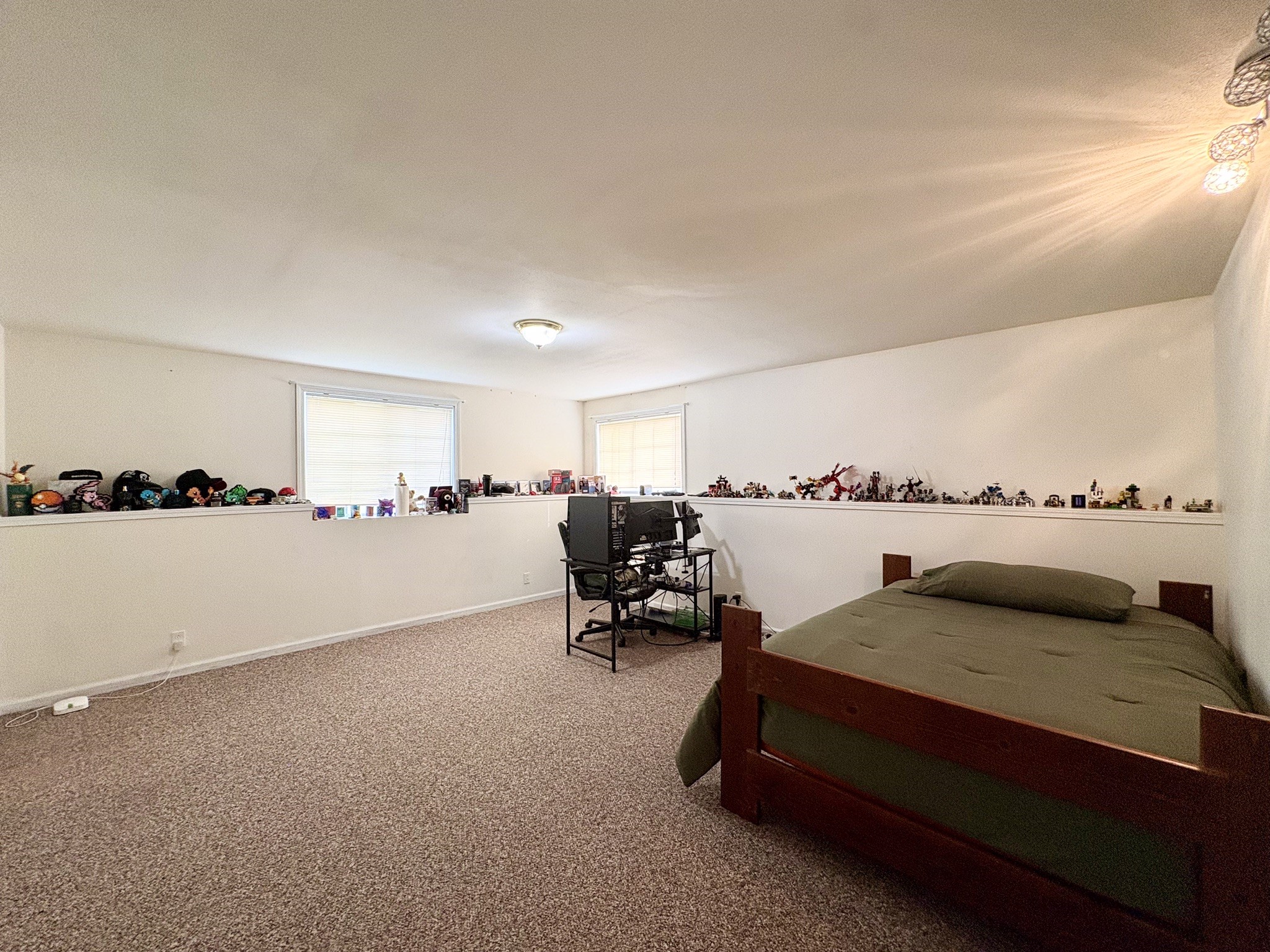 2401 E Glenwood Drive