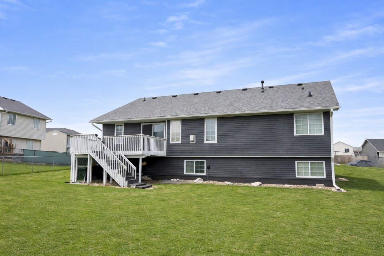 2401 E Glenwood Drive