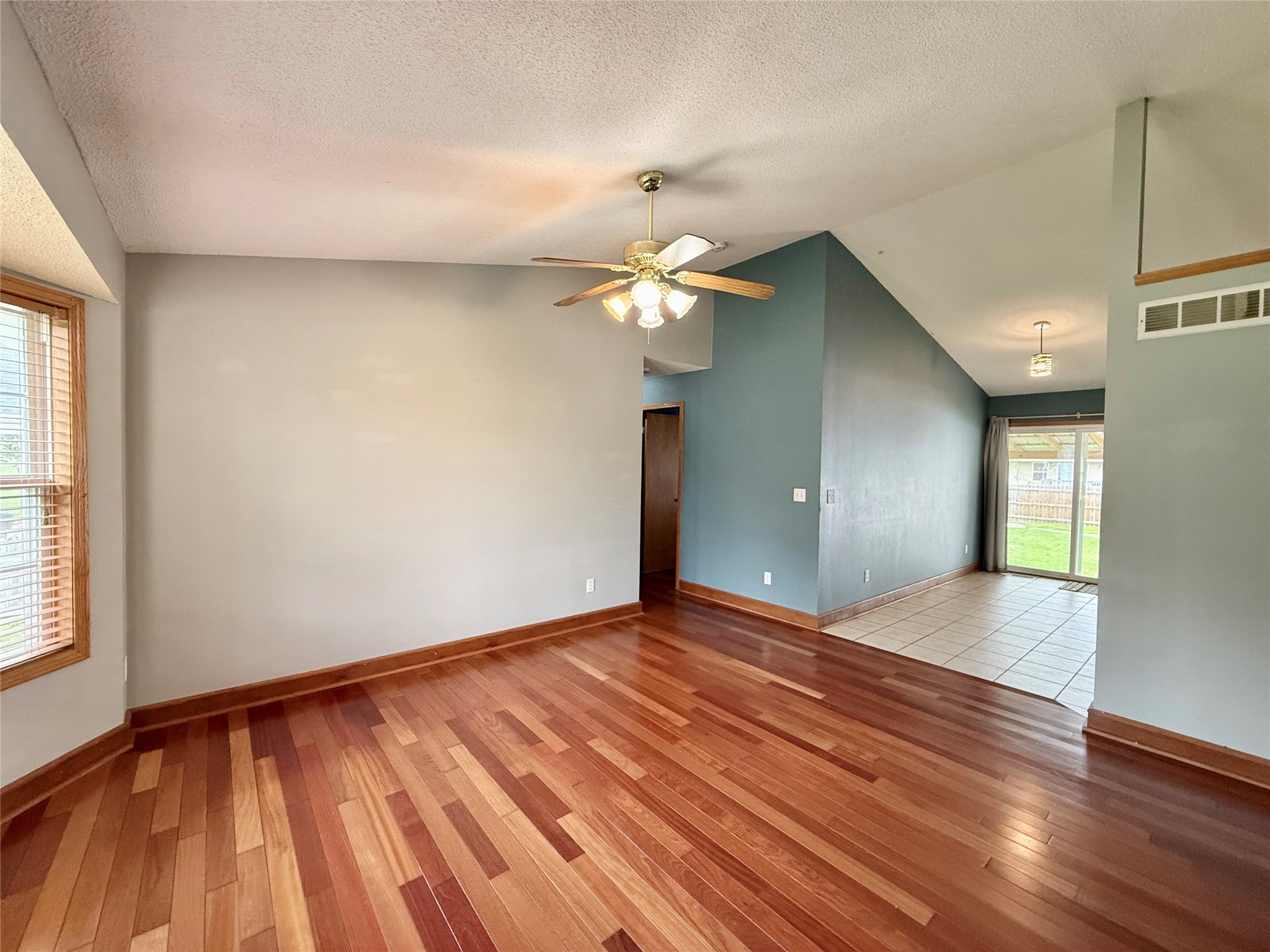 613 SW 61st Street