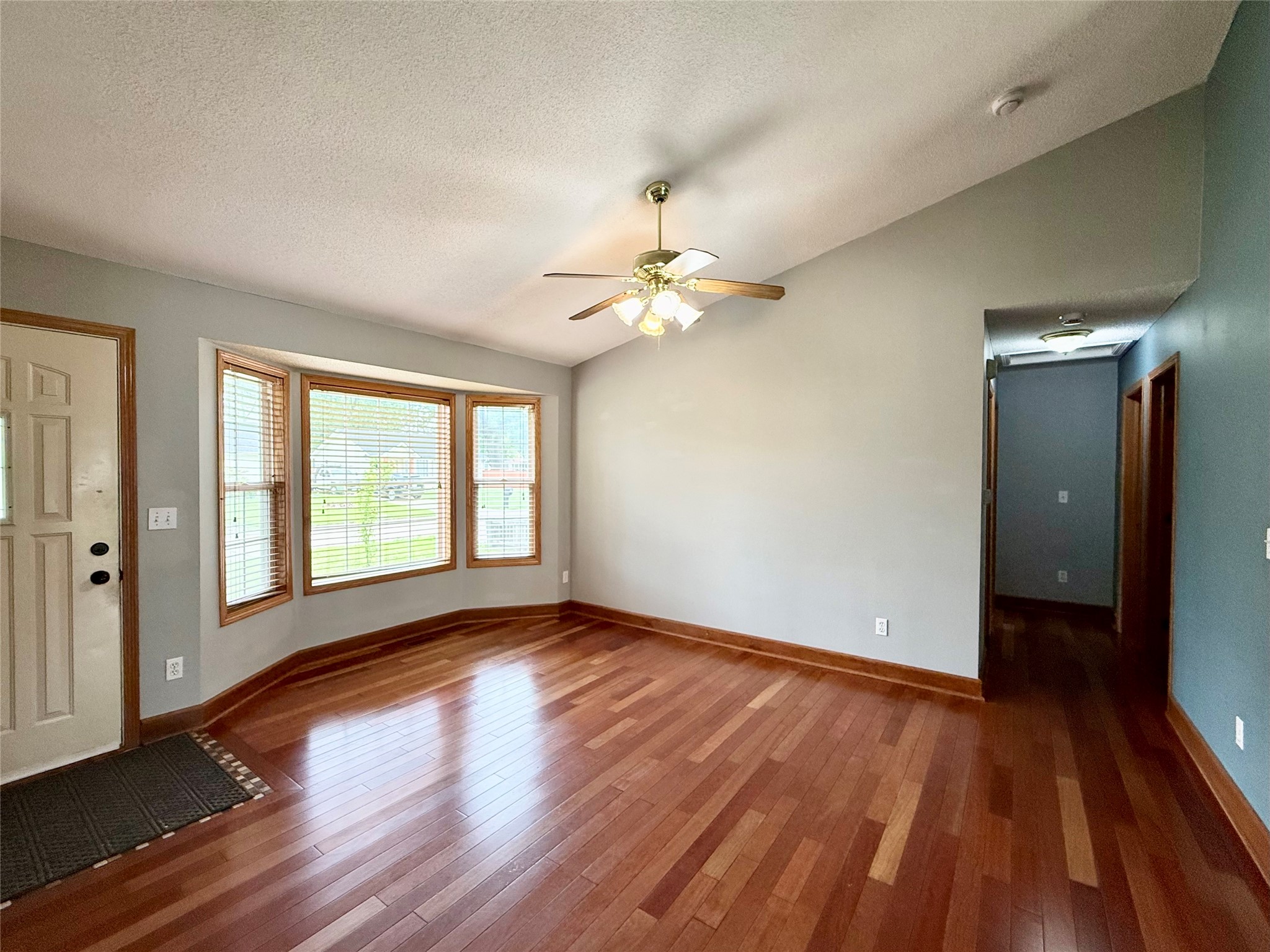 613 SW 61st Street