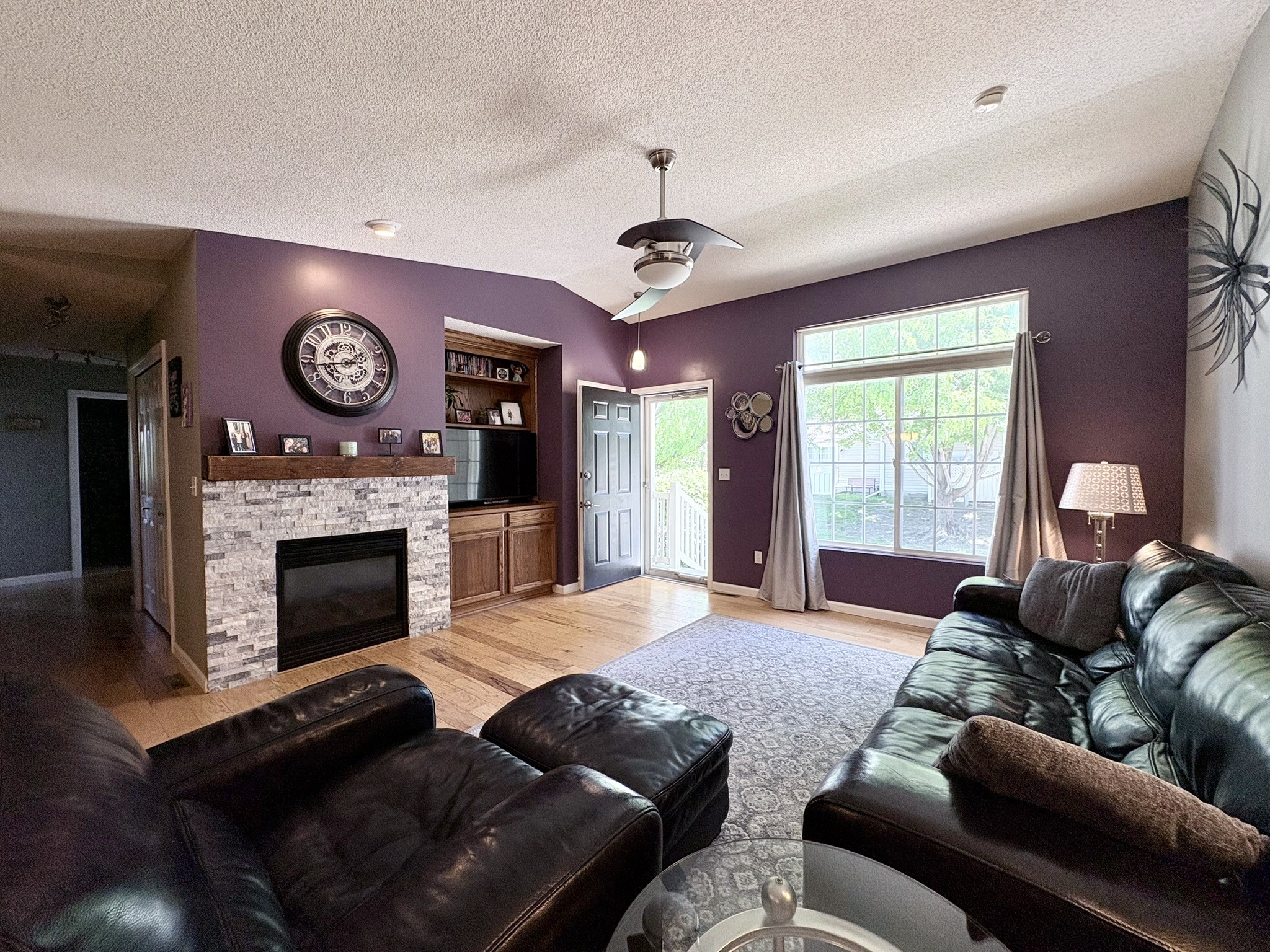 5482 Longview Court 4