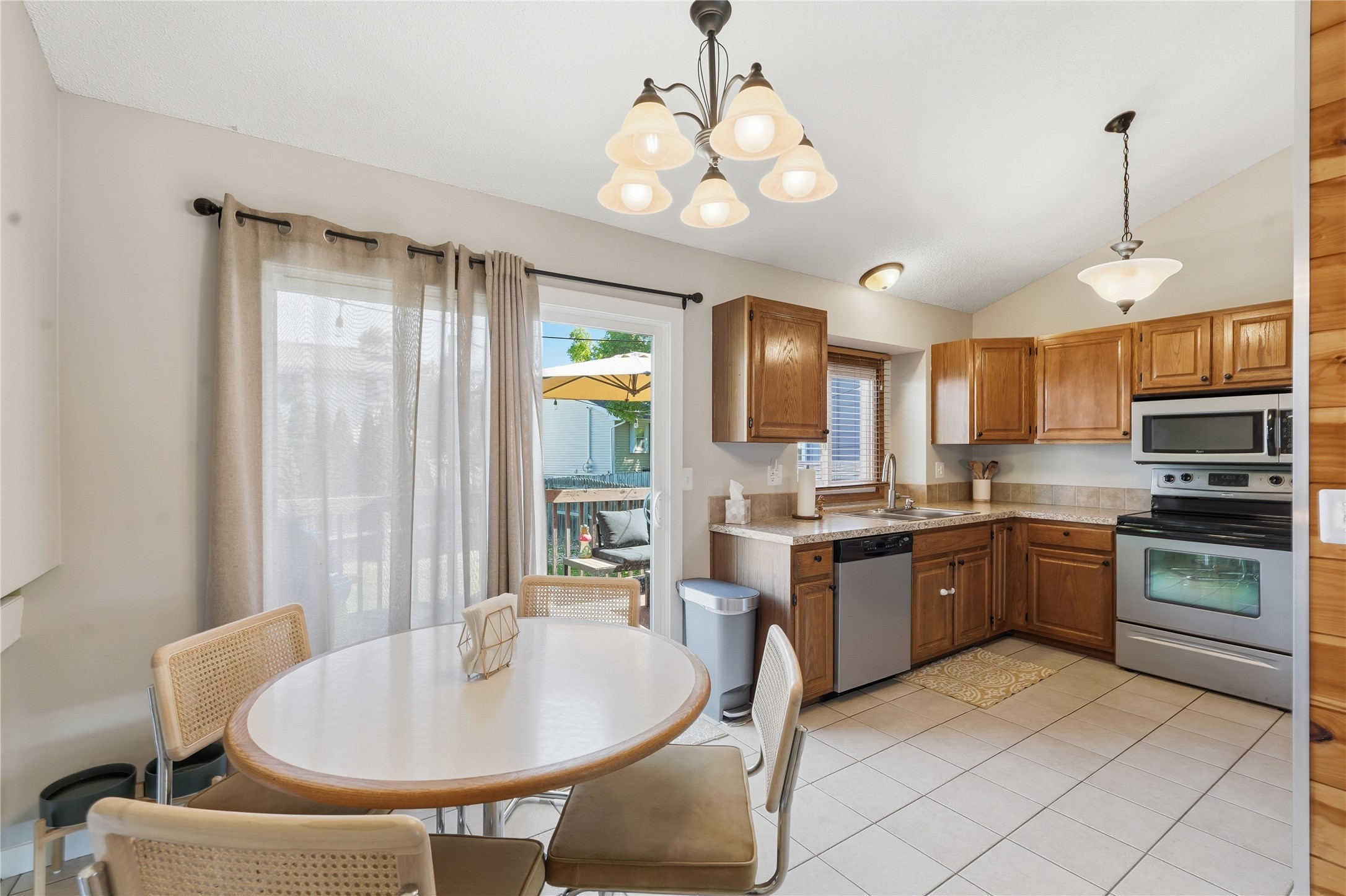 5313 Meadow Place
