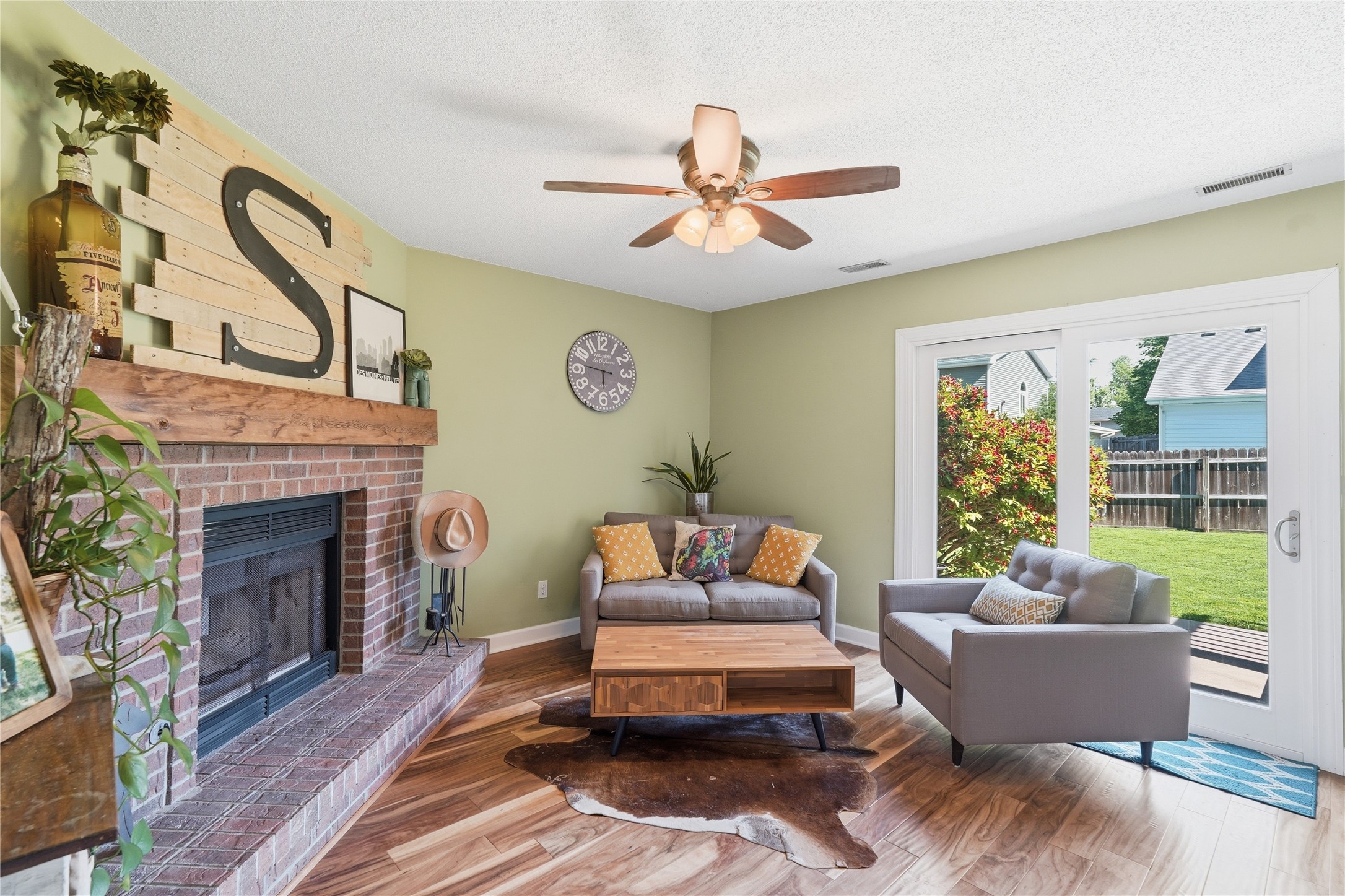 5313 Meadow Place