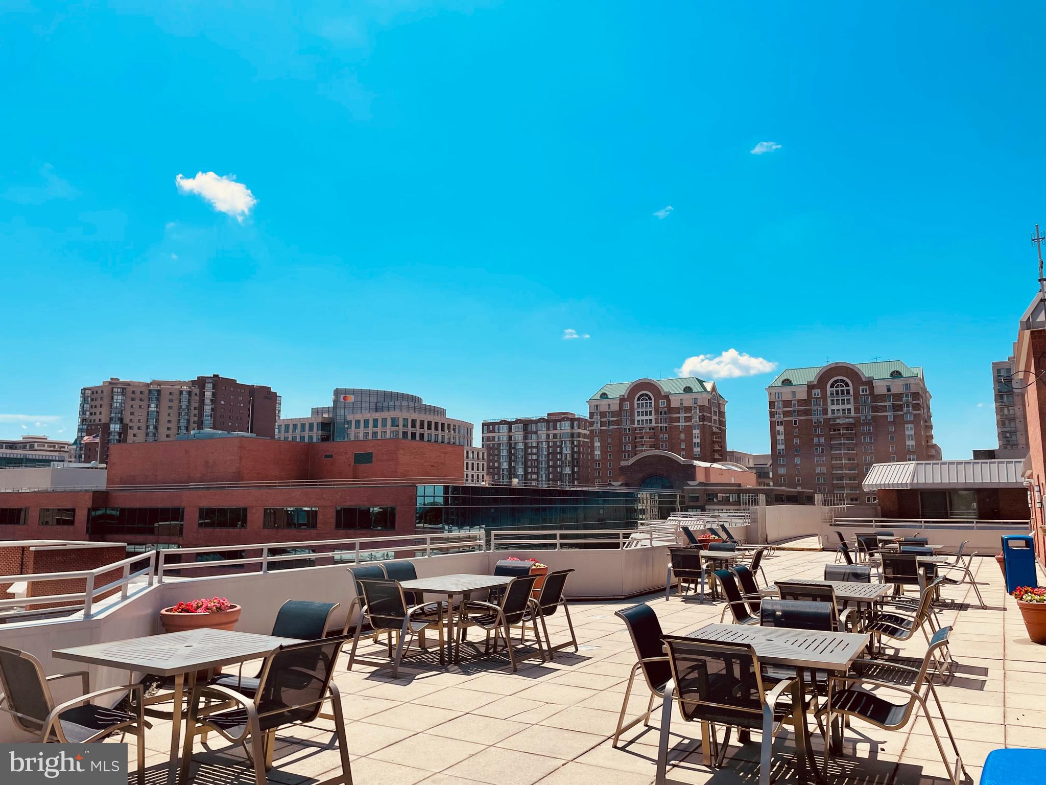 1001 N Vermont St #304