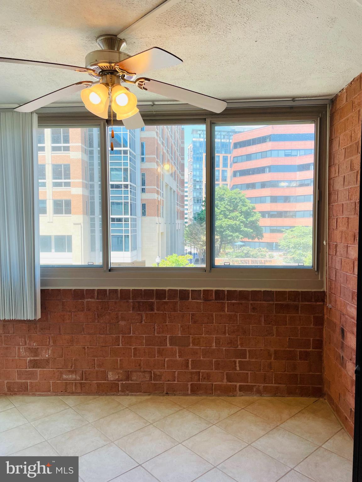 1001 N Vermont St #304