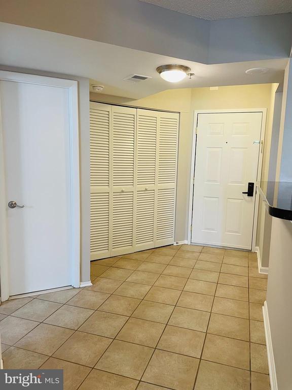 1001 N Vermont St #304