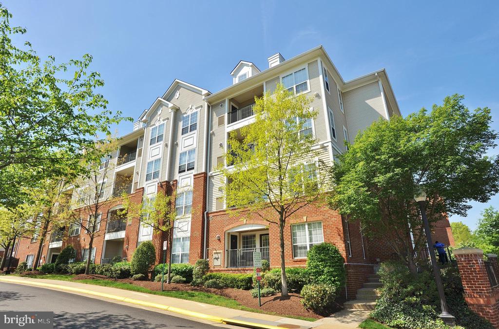 4850 EISENHOWER AVENUE 409