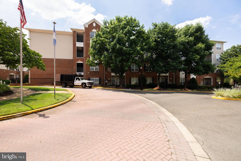 4850 EISENHOWER AVENUE 409