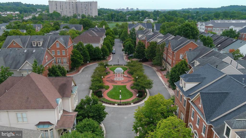 5112 DONOVAN DRIVE Unit: 107