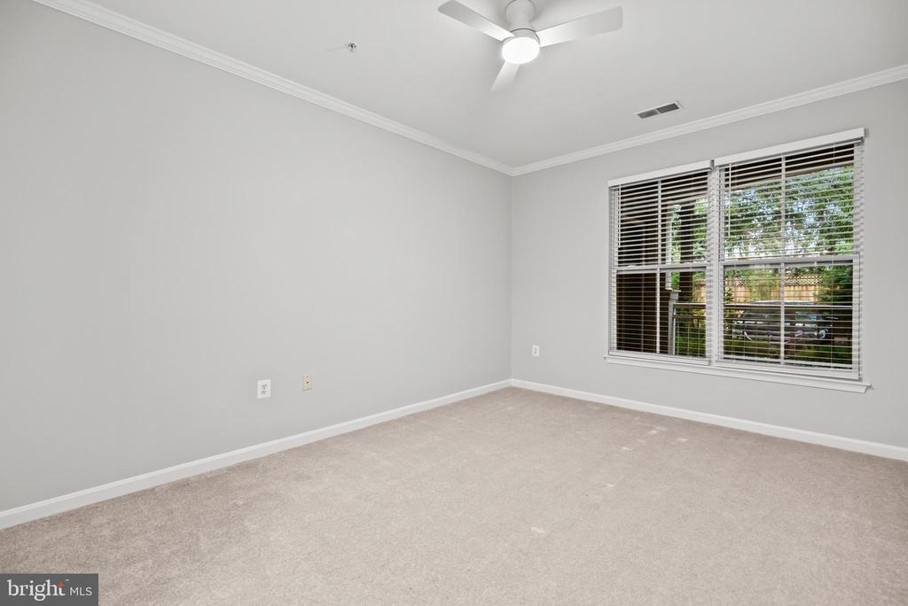 5112 DONOVAN DRIVE Unit: 107