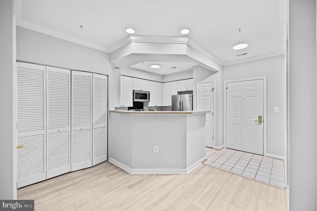 5112 DONOVAN DRIVE Unit: 107