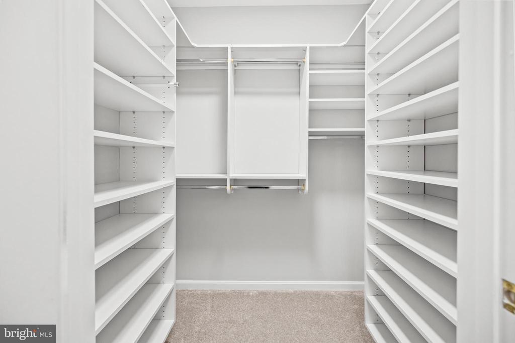 5112 DONOVAN DRIVE Unit: 107
