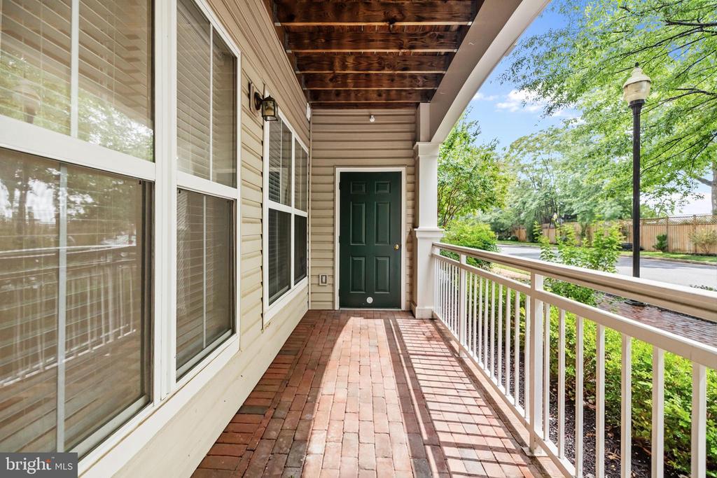 5112 DONOVAN DRIVE Unit: 107