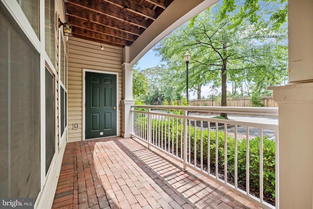 5112 DONOVAN DRIVE Unit: 107