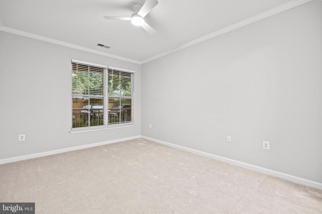 5112 DONOVAN DRIVE Unit: 107